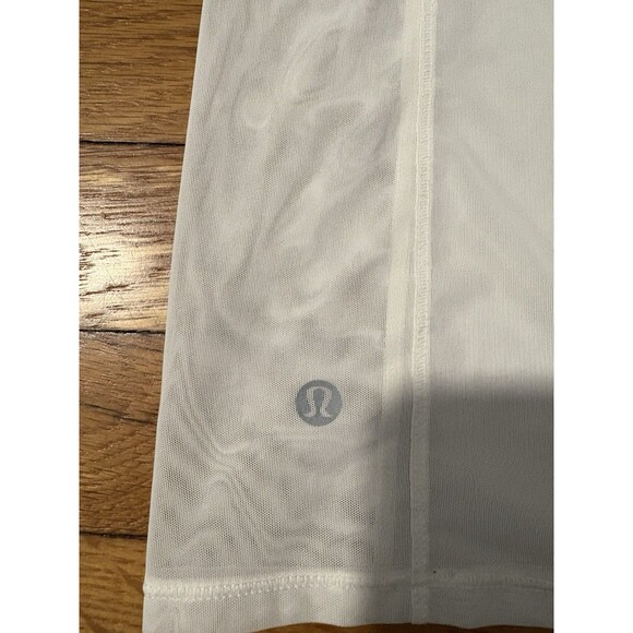 Lululemon Size 4 Sole Training Tank Top White - Picture 4 of 4
